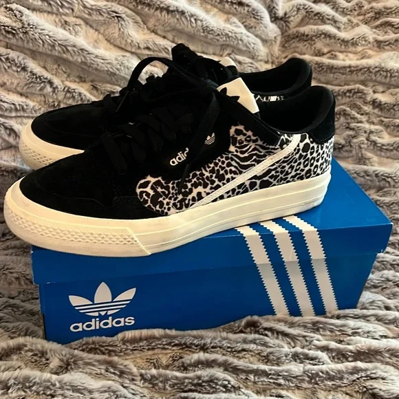 adidas gazelle silver green womens Adidas Continental Vulc Low Canvas Trainers UK5/US5.5/EU38 EF3524 Black/White   VintageTrainers